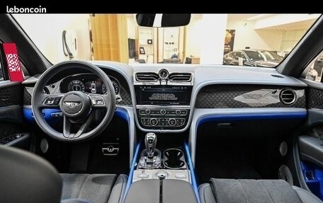 Bentley Bentayga I, 2025 год, 39 700 000 рублей, 10 фотография