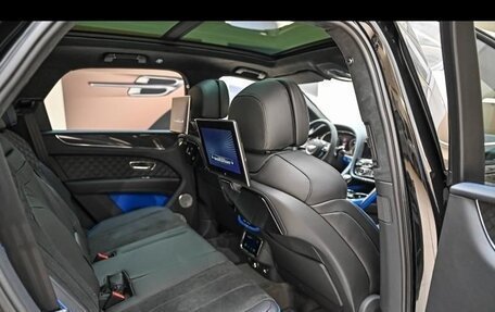 Bentley Bentayga I, 2025 год, 39 700 000 рублей, 12 фотография