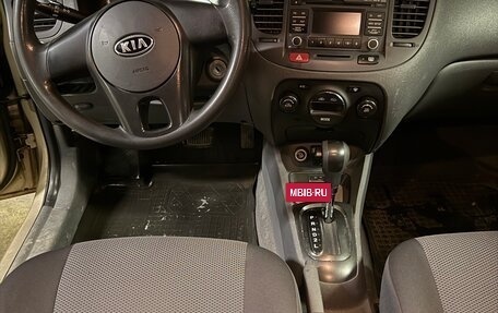KIA Rio II, 2011 год, 600 000 рублей, 6 фотография
