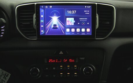 KIA Sportage IV рестайлинг, 2018 год, 2 198 400 рублей, 21 фотография