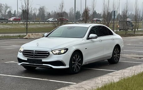 Mercedes-Benz E-Класс, 2021 год, 4 650 000 рублей, 3 фотография