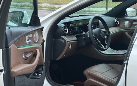 Mercedes-Benz E-Класс, 2021 год, 4 650 000 рублей, 19 фотография