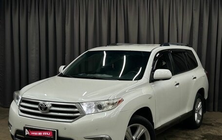 Toyota Highlander III, 2012 год, 2 099 900 рублей, 1 фотография