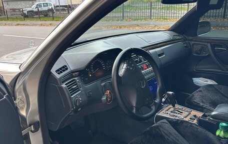 Mercedes-Benz E-Класс AMG, 1999 год, 980 000 рублей, 4 фотография