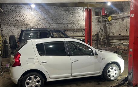 Renault Sandero I, 2010 год, 480 000 рублей, 3 фотография