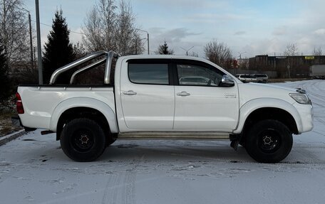 Toyota Hilux VII, 2011 год, 1 790 000 рублей, 8 фотография