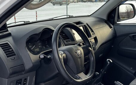 Toyota Hilux VII, 2011 год, 1 790 000 рублей, 10 фотография