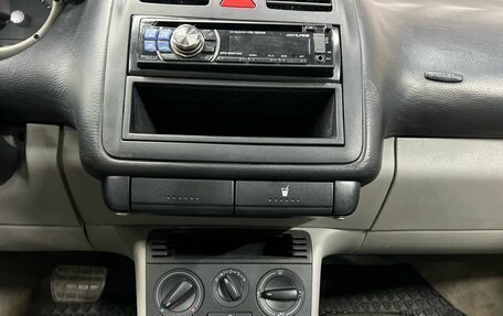 Volkswagen Polo III рестайлинг, 2000 год, 269 777 рублей, 14 фотография