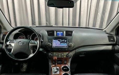 Toyota Highlander III, 2012 год, 2 099 900 рублей, 22 фотография