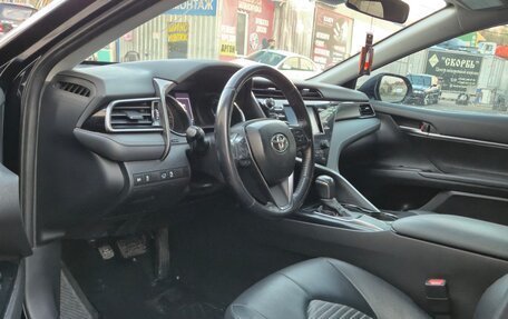 Toyota Camry, 2020 год, 2 500 000 рублей, 8 фотография