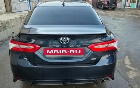 Toyota Camry, 2020 год, 2 500 000 рублей, 2 фотография