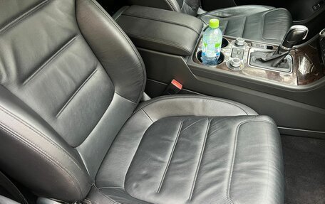 Volkswagen Touareg III, 2015 год, 1 999 000 рублей, 9 фотография