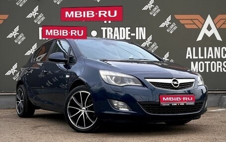 Opel Astra J, 2011 год, 945 000 рублей, 1 фотография