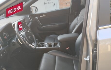 KIA Sportage IV рестайлинг, 2018 год, 2 650 000 рублей, 12 фотография