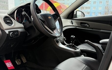 Chevrolet Cruze II, 2015 год, 850 000 рублей, 9 фотография