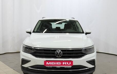 Volkswagen Tiguan II, 2021 год, 3 290 000 рублей, 2 фотография
