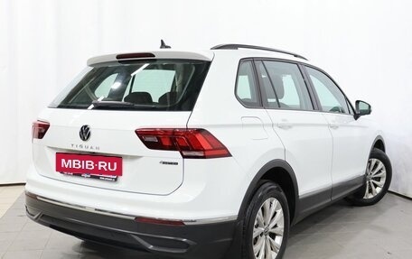 Volkswagen Tiguan II, 2021 год, 3 290 000 рублей, 4 фотография