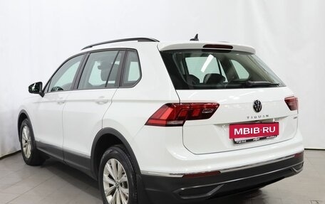 Volkswagen Tiguan II, 2021 год, 3 290 000 рублей, 6 фотография