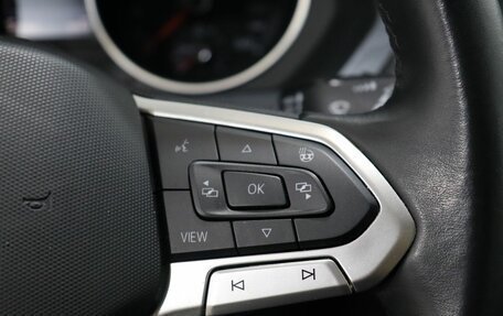 Volkswagen Tiguan II, 2021 год, 3 290 000 рублей, 16 фотография