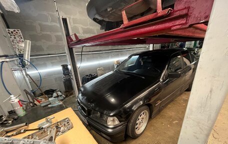 BMW 3 серия, 1998 год, 380 000 рублей, 1 фотография