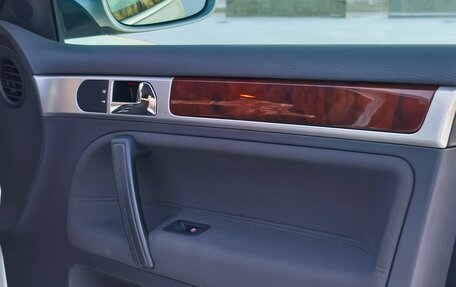 Volkswagen Touareg III, 2008 год, 1 300 000 рублей, 17 фотография