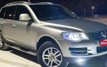 Volkswagen Touareg III, 2008 год, 1 300 000 рублей, 24 фотография