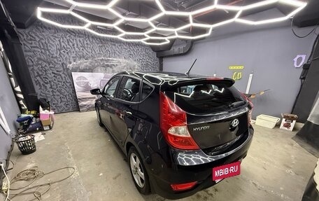 Hyundai Solaris II рестайлинг, 2012 год, 750 000 рублей, 5 фотография