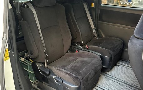 Toyota Vellfire I, 2011 год, 2 000 000 рублей, 5 фотография