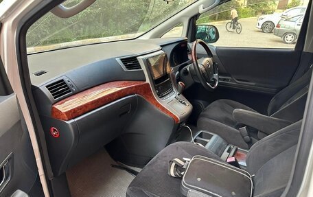 Toyota Vellfire I, 2011 год, 2 000 000 рублей, 6 фотография