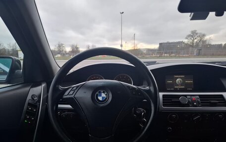 BMW 5 серия, 2004 год, 980 000 рублей, 16 фотография