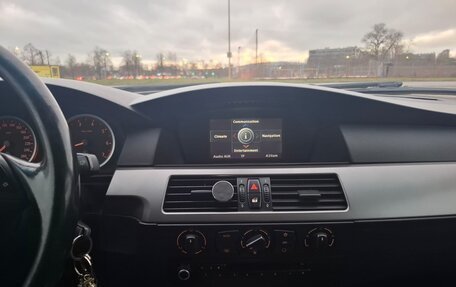 BMW 5 серия, 2004 год, 980 000 рублей, 11 фотография