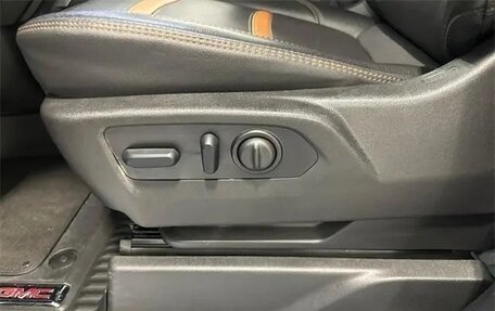 GMC Sierra, 2023 год, 12 700 000 рублей, 17 фотография