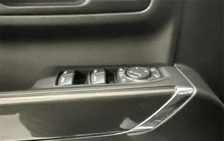 GMC Sierra, 2023 год, 12 700 000 рублей, 18 фотография