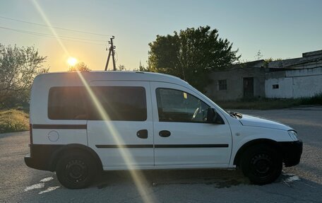 Opel Combo C, 2008 год, 550 000 рублей, 4 фотография