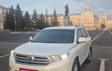 Toyota Highlander III, 2011 год, 2 400 000 рублей, 1 фотография