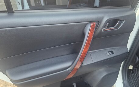 Toyota Highlander III, 2011 год, 2 400 000 рублей, 15 фотография