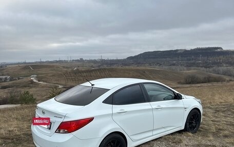 Hyundai Solaris II рестайлинг, 2014 год, 940 000 рублей, 4 фотография