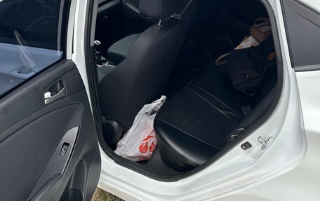 Hyundai Solaris II рестайлинг, 2014 год, 940 000 рублей, 14 фотография