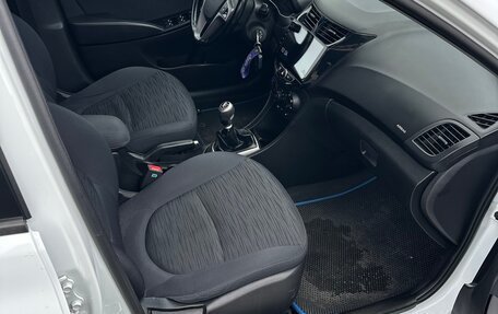 Hyundai Solaris II рестайлинг, 2014 год, 940 000 рублей, 16 фотография