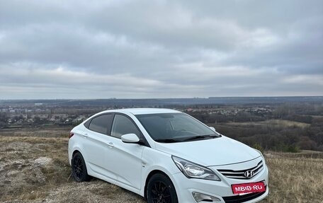 Hyundai Solaris II рестайлинг, 2014 год, 940 000 рублей, 9 фотография