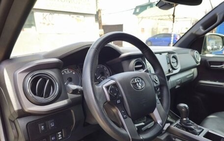 Toyota Tacoma III, 2021 год, 6 500 000 рублей, 5 фотография