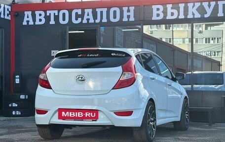 Hyundai Solaris II рестайлинг, 2012 год, 700 000 рублей, 10 фотография