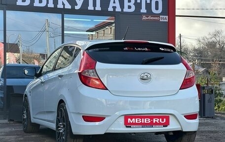 Hyundai Solaris II рестайлинг, 2012 год, 700 000 рублей, 12 фотография