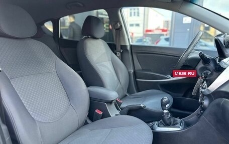 Hyundai Solaris II рестайлинг, 2012 год, 700 000 рублей, 16 фотография