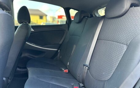 Hyundai Solaris II рестайлинг, 2012 год, 700 000 рублей, 22 фотография