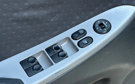 Hyundai Solaris II рестайлинг, 2012 год, 700 000 рублей, 26 фотография