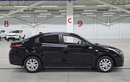 KIA Rio IV, 2018 год, 1 235 000 рублей, 5 фотография