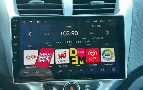 Hyundai Solaris II рестайлинг, 2012 год, 700 000 рублей, 23 фотография