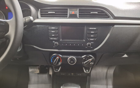 KIA Rio IV, 2018 год, 1 235 000 рублей, 18 фотография