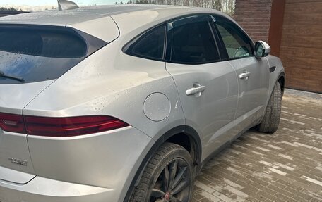 Jaguar E-Pace, 2019 год, 3 500 000 рублей, 4 фотография